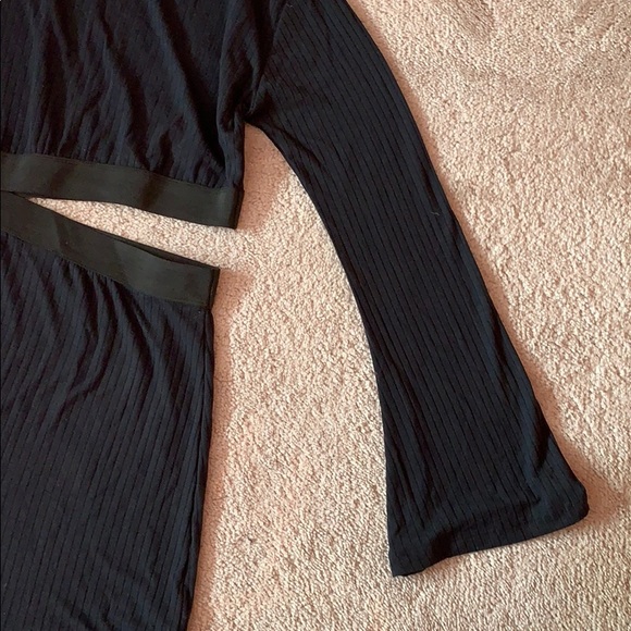 Long sleeve dress with side cutout - Picture 6 of 6